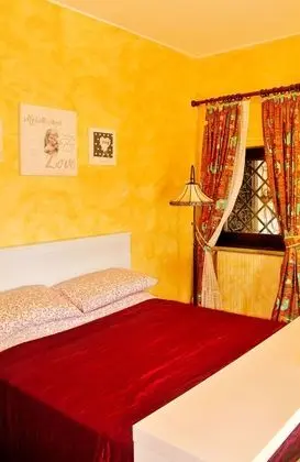 Tek Büyük Yataklı Oda, Bahçe Manzaralı