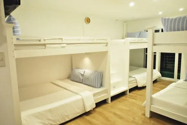 Ev (Garden Hotel)