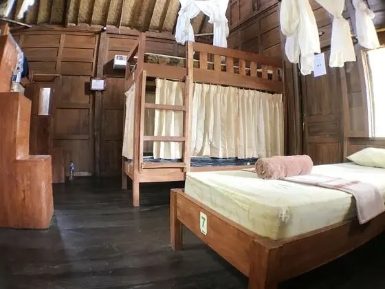 6-Bed Mixed Dormitory