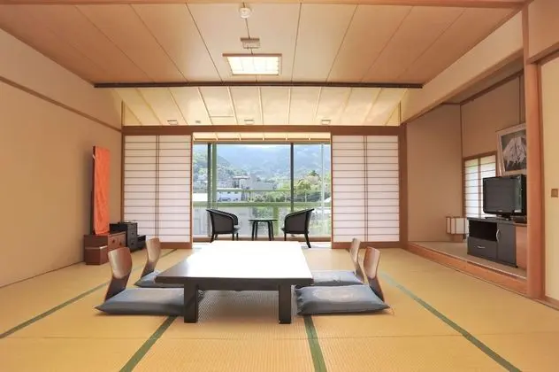 Traditional Oda, Sigara İçilebilir (Japanese Style, 6 Guests)