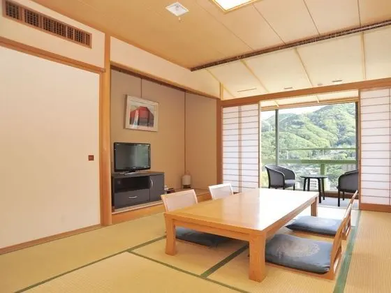 Traditional Oda, Sigara İçilmez (Japanese Style, 4 Guests)