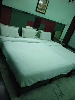 Üç Kişilik Oda