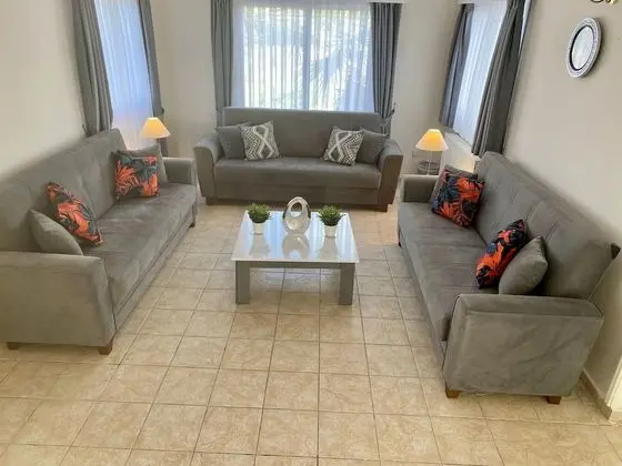 Villa, 4 Yatak Odası, Kişiye Özel Havuzlu