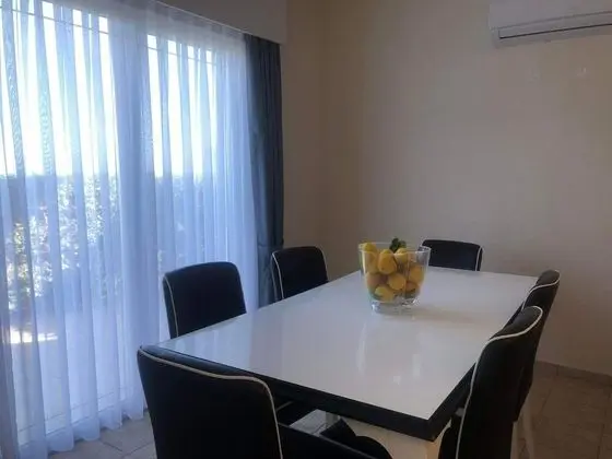Villa, 4 Yatak Odası, Kişiye Özel Havuzlu