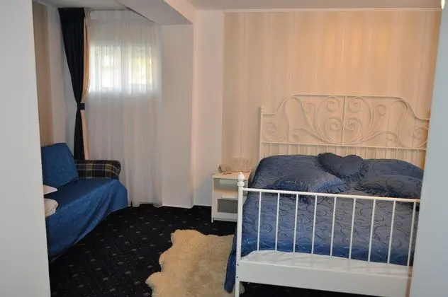 Üçlü Standard