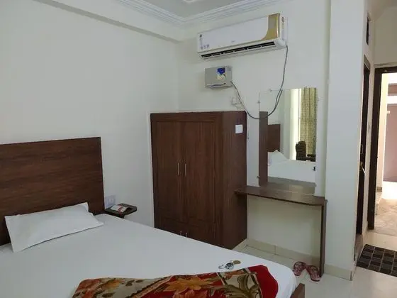 Luxury Tek Büyük Yataklı Oda