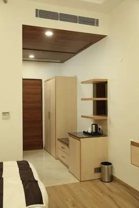 Deluxe Tek Büyük Yataklı Oda