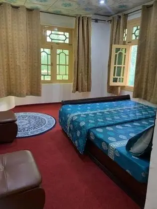 Standard Tek Büyük veya İki Ayrı Yataklı Oda