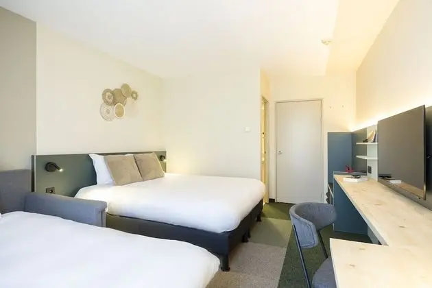 Family Dört Kişilik Oda, 1 Büyük (Queen) Boy Yatak ve Çekyat