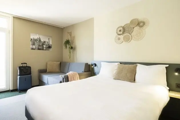 Family Dört Kişilik Oda, 1 Büyük (Queen) Boy Yatak ve Çekyat