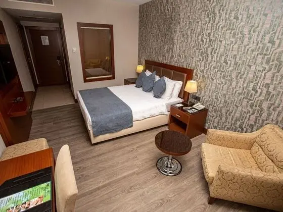 Deluxe Çift Kişilik Oda