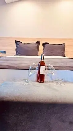 Çift Kişilik, Şehir Manzaralı