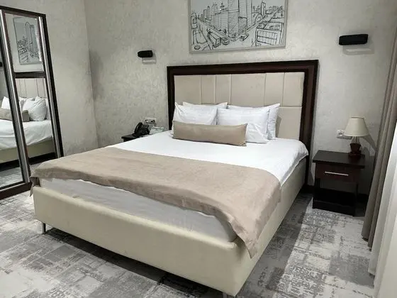 Standard Tek Büyük Yataklı Oda