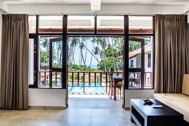 Deluxe Tek Büyük Yataklı Oda, Balkon, Deniz Manzaralı