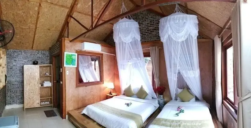 Comfort Üç Kişilik Oda, 1 Yatak Odası, Balkon, Bahçe Manzaralı