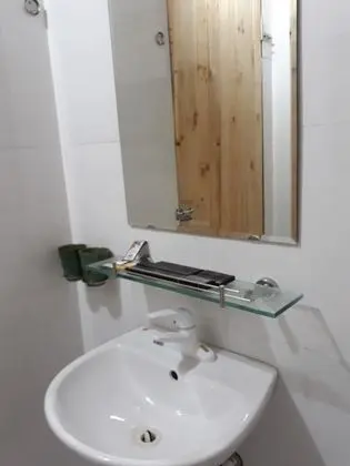 Comfort Üç Kişilik Oda, 1 Yatak Odası, Balkon, Bahçe Manzaralı