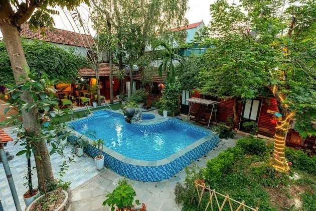 Deluxe Tek Büyük Yataklı Oda, 1 En Büyük (King) Boy Yatak, Balkon, Bahçe Manzaralı