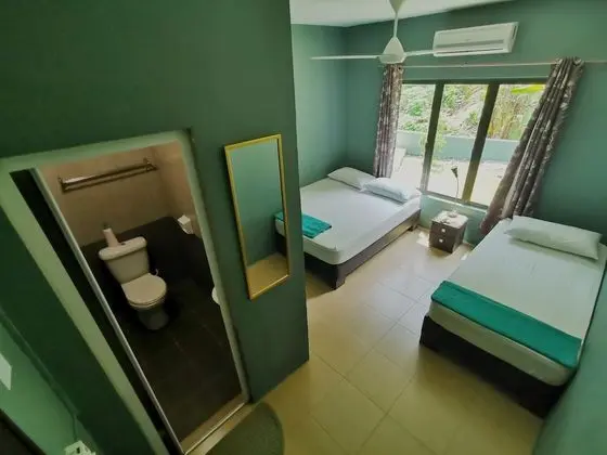 Üç Kişilik Oda, Özel Banyo (External)