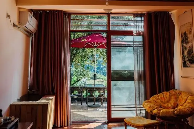 Premier Tek Büyük Yataklı Oda, 1 Yatak Odası, Balkon, Dağ Manzaralı