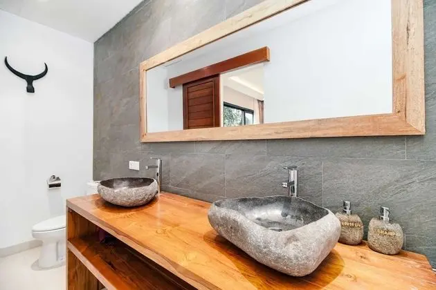 Basic Villa, Birden Çok Yatak