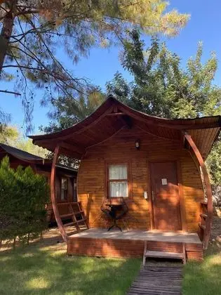 Green Natural Deluxe Bungalow