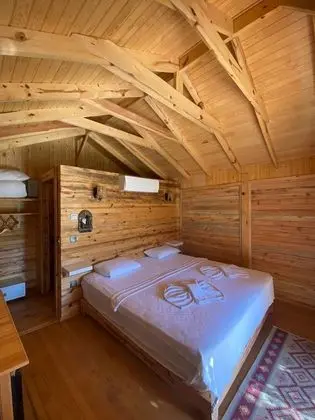 Romantic Tek Büyük Yataklı Oda, 1 En Büyük (King) Boy Yatak, Sıcak Su Küveti, Deniz Manzaralı