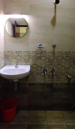 Classic Tek Büyük Yataklı Oda