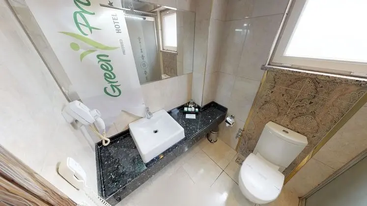 Üç Kişilik Oda