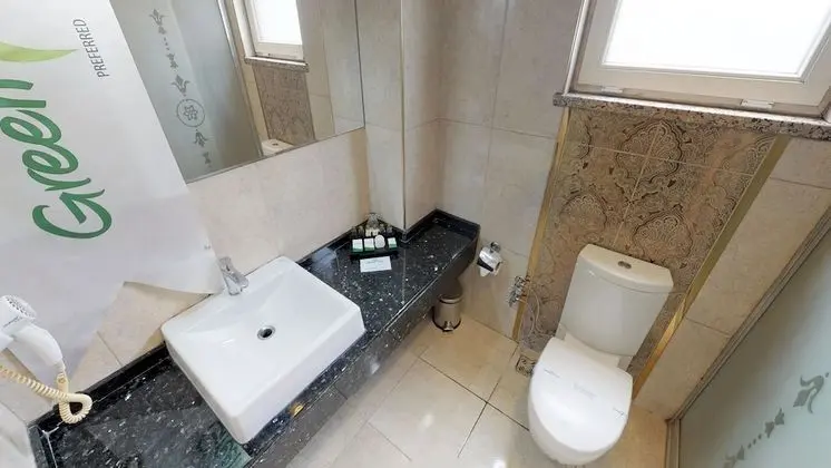 Üç Kişilik Oda