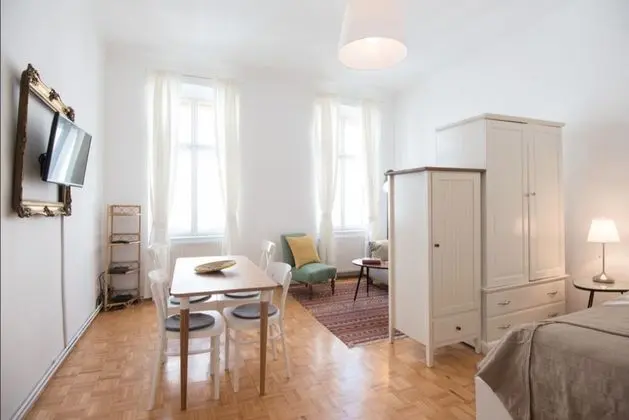 Apartment Top 23 (incl. EUR60 Cleaning, Towel+Linen Fee)