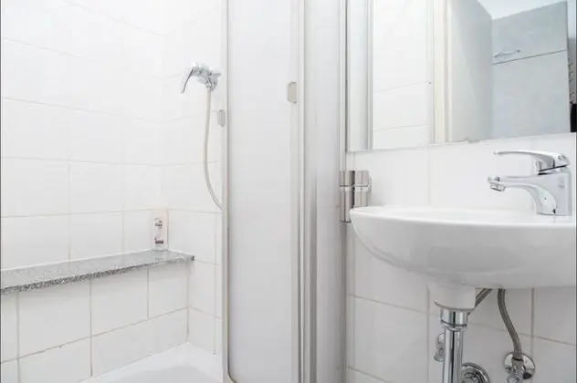 Apartment Top 25 (incl. EUR60 Cleaning, Towel+Linen Fee)