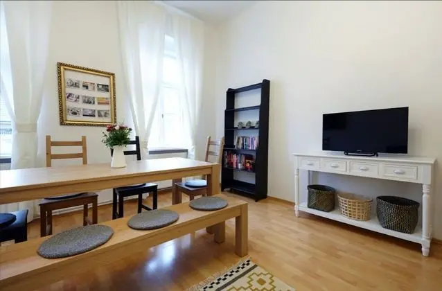 Apartment Top 38 (incl. EUR60 Cleaning, Towel+Linen Fee)