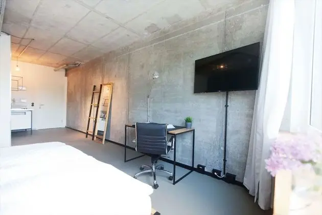 Design Çatı Katı (Loft), 1 En Büyük (King) Boy Yatak, Küçük Mutfak