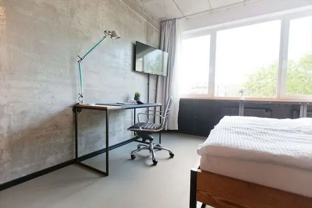 Design Çatı Katı (Loft), 1 En Büyük (King) Boy Yatak, Küçük Mutfak