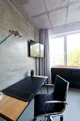 Design Çatı Katı (Loft), 1 En Büyük (King) Boy Yatak, Küçük Mutfak