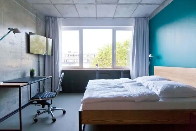 Design Çatı Katı (Loft), 1 En Büyük (King) Boy Yatak, Küçük Mutfak