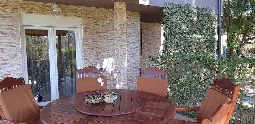 Ev, 4 Yatak Odası, Veranda