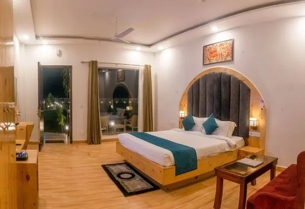 Luxury Tek Büyük Yataklı Oda
