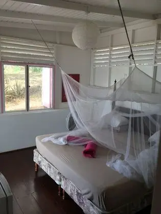 Kır Evi, 1 Büyük (Queen) Boy Yatak, Okyanus Manzaralı