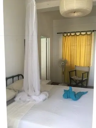Üç Kişilik Oda, Deniz Manzaralı