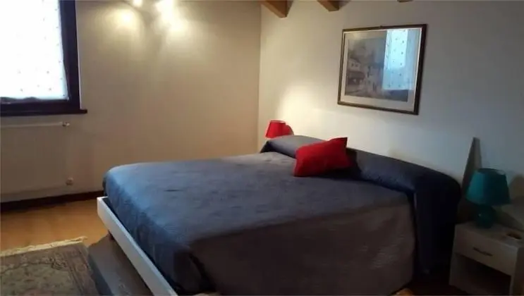 Tek Büyük Yataklı Oda, Ortak Banyo, Bahçe Manzaralı