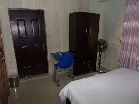 Standard Oda, 1 Büyük (Queen) Boy Yatak