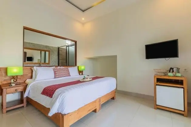 Deluxe Tek Büyük Yataklı Oda, Bahçe Manzaralı