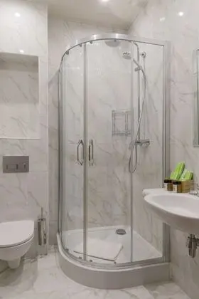 Deluxe Tek Büyük veya İki Ayrı Yataklı Oda