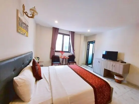 Deluxe Tek Büyük Yataklı Oda, 1 Büyük (Queen) Boy Yatak, Şehir Manzaralı