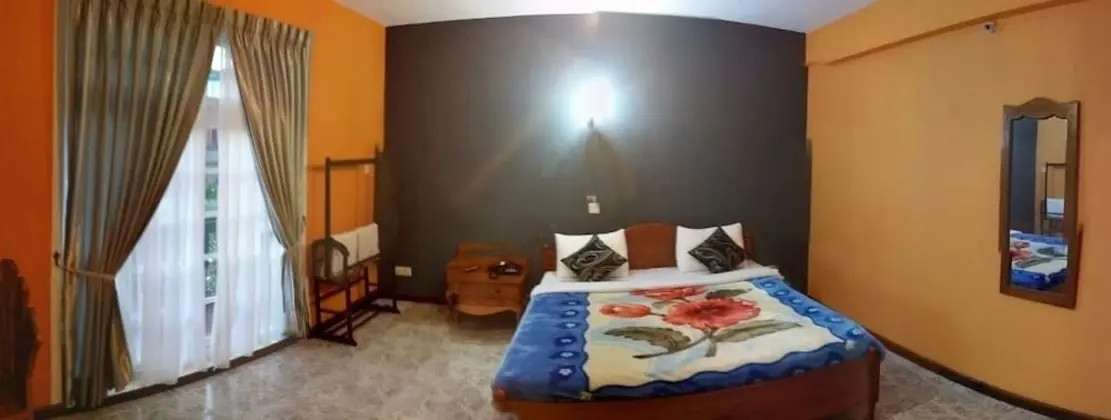 Deluxe Tek Büyük Yataklı Oda, 1 En Büyük (King) Boy Yatak, Sigara İçilmez, Dağ Manzaralı