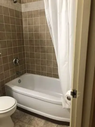 Basic Oda, 1 Büyük (Queen) Boy Yatak