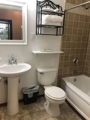 Comfort Oda, 1 Büyük (Queen) Boy Yatak, Avlu Manzaralı