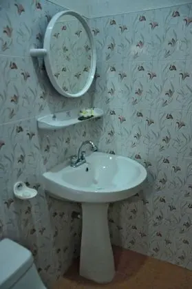 Standard Dört Kişilik Oda, 1 Yatak Odası, Özel Banyo, Bahçe Manzaralı