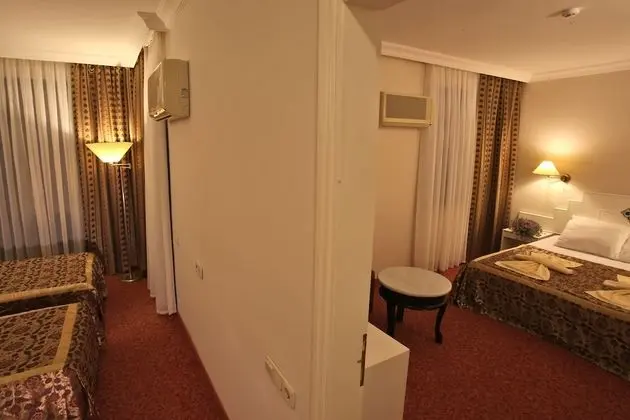 Standard Üç Kişilik Oda